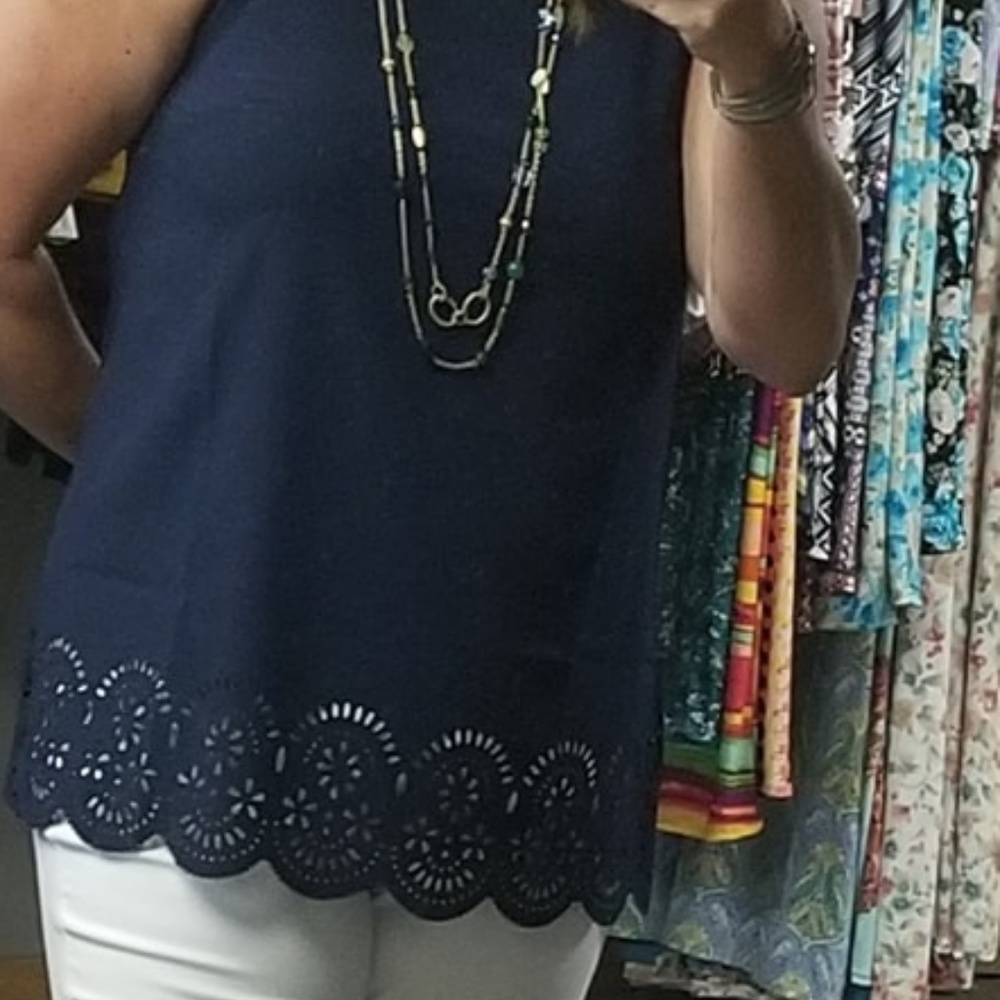 Scalloped Sleeveless Top